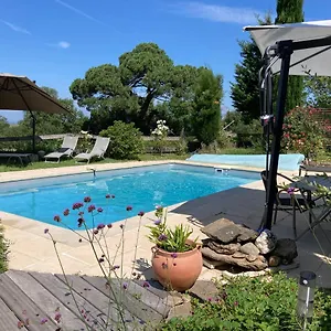 Hameau De Taur Gasthuis