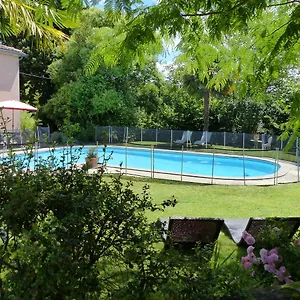 Chambres D'hotes Au Val Dormant Bed & Breakfast